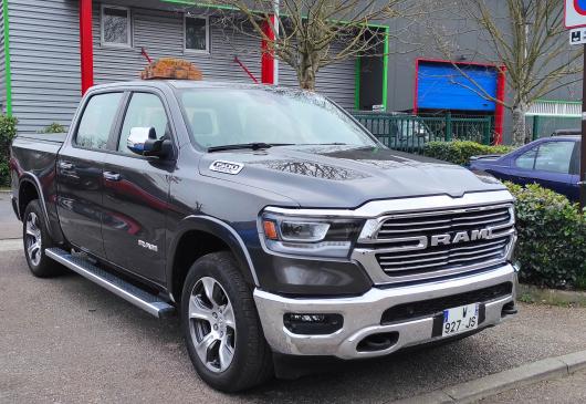 DODGE - RAM 1500 - LARAMIE CREWCAB 2021